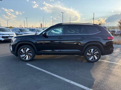 2026 Volkswagen Atlas 2.0T SE w/Technology 4MOTION