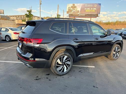 2026 Volkswagen Atlas 2.0T SE w/Technology 4MOTION