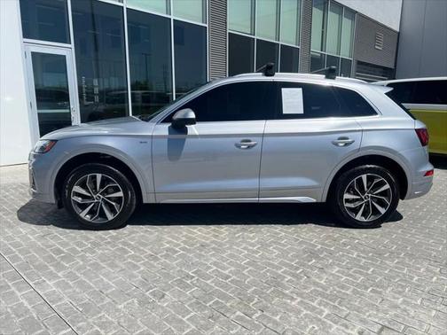 2022 Audi Q5 45 S line Premium