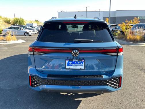 2025 Volkswagen Tiguan 2.0T SE R-Line Black 4MOTION