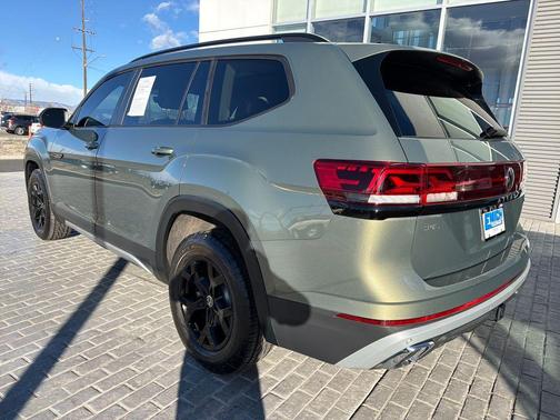 2024 Volkswagen Atlas 2.0T SEL