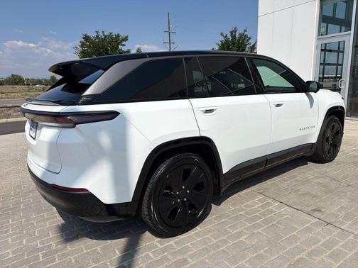 Bright White Clearcoat 2025 Jeep Wagoneer S Launch Edition