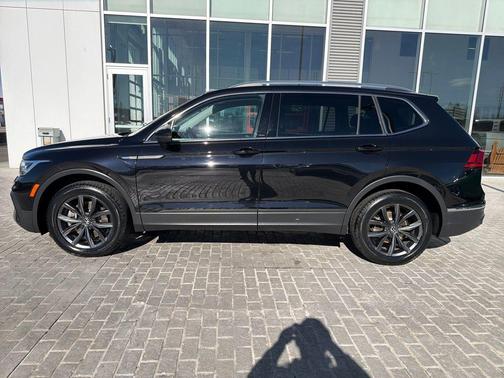 2023 Volkswagen Tiguan 2.0T SE 4MOTION