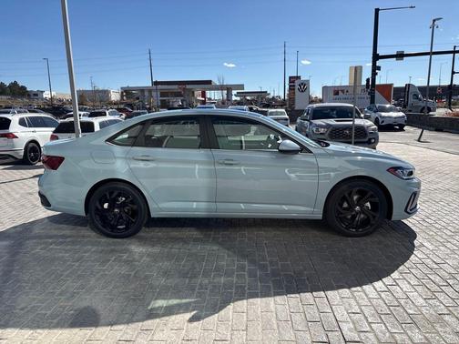 2026 Volkswagen Jetta 1.4T SE