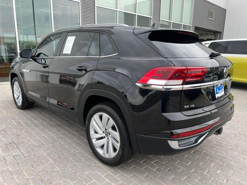 2022 Volkswagen Atlas Cross Sport 3.6L V6 SE w/Technology