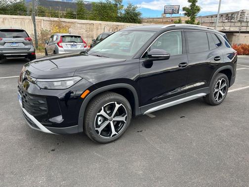 2025 Volkswagen Tiguan 2.0T SE 4MOTION