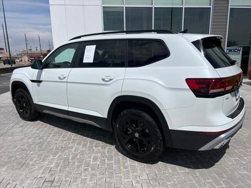 2024 Volkswagen Atlas 2.0T SEL