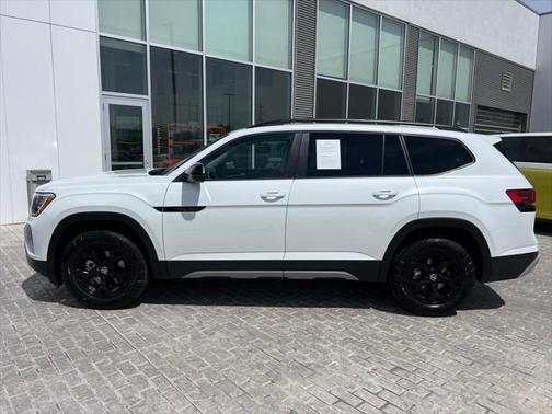 2024 Volkswagen Atlas 2.0T SEL