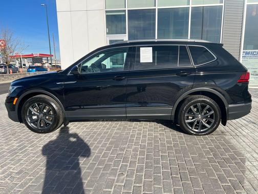 2024 Volkswagen Tiguan 2.0T SE 4MOTION