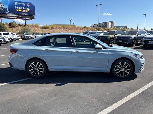 2025 Volkswagen Jetta 1.5T SE