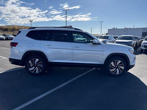 2026 Volkswagen Atlas 2.0T SE w/Technology 4MOTION