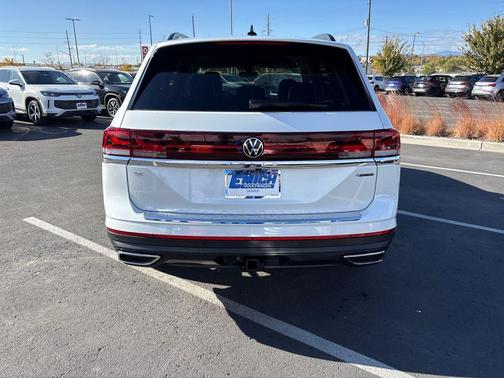 2026 Volkswagen Atlas 2.0T SE w/Technology 4MOTION