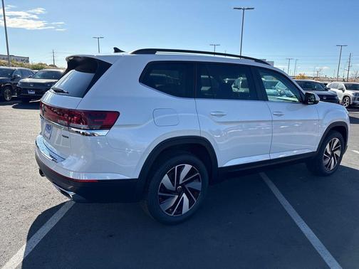 2026 Volkswagen Atlas 2.0T SE w/Technology 4MOTION