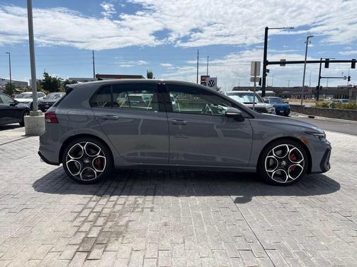 2025 Volkswagen Golf GTI 2.0T S DSG