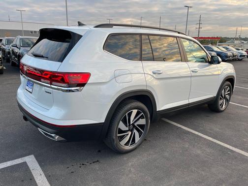 2026 Volkswagen Atlas 2.0T SE w/Technology 4MOTION