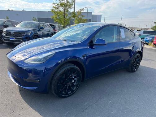 2024 Tesla Model Y Long Range Dual Motor All-Wheel Drive