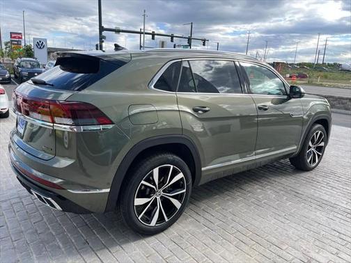 2025 Volkswagen Atlas Cross Sport 2.0T SEL Premium
