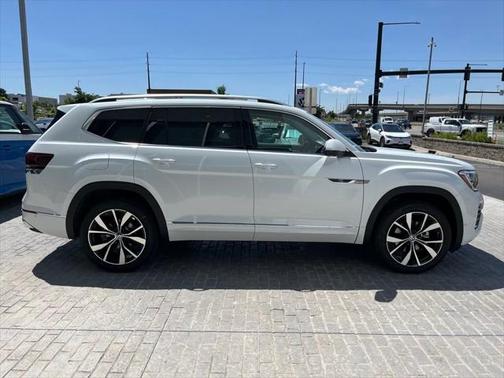 2025 Volkswagen Atlas 2.0T SEL Premium R-Line 4MOTION