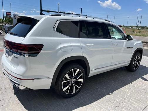 2025 Volkswagen Atlas 2.0T SEL Premium R-Line 4MOTION