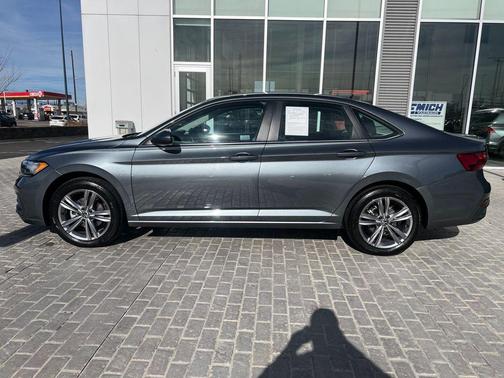 2022 Volkswagen Jetta 1.5T SE