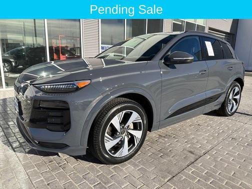 2025 Audi Q6 e-tron Premium Plus quattro