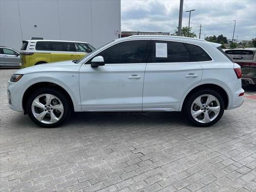 2023 Audi Q5 45 S line Premium Plus