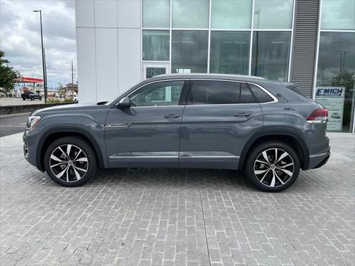 2025 Volkswagen Atlas Cross Sport 2.0T SEL Premium
