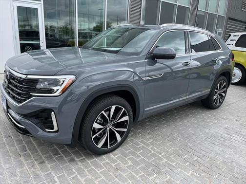 2025 Volkswagen Atlas Cross Sport 2.0T SEL Premium