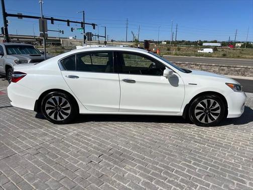 2017 Honda Accord Hybrid Base