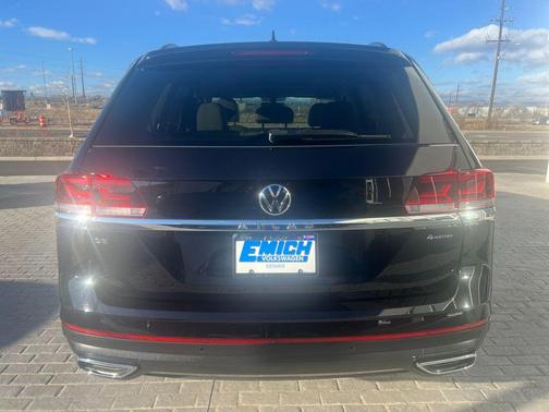 2023 Volkswagen Atlas 2.0T SE w/Technology 4MOTION