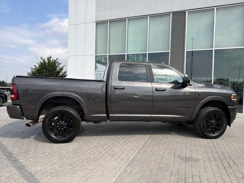 Granite Crystal Metallic Clearcoat 2022 RAM 2500 Laramie Crew Cab 4x4 6'4' Box