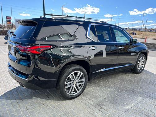 2023 Chevrolet Traverse High Country