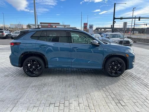 2026 Volkswagen Tiguan 2.0T SE R-Line Black 4MOTION