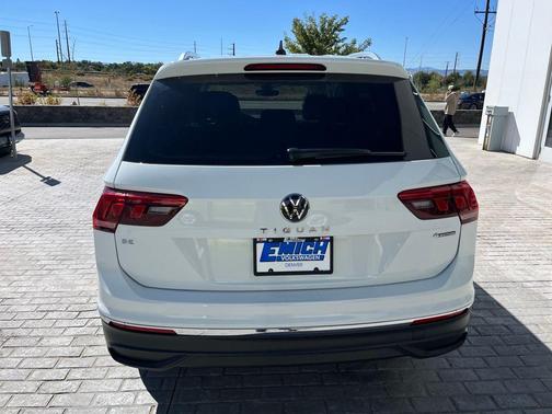 2024 Volkswagen Tiguan 2.0T SE 4MOTION