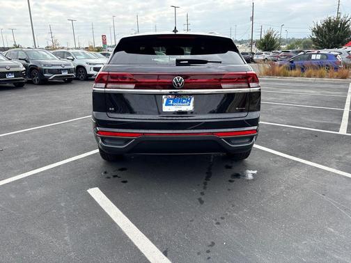 2026 Volkswagen Atlas Cross Sport 2.0T SE