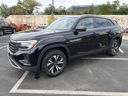 2026 Volkswagen Atlas Cross Sport 2.0T SE