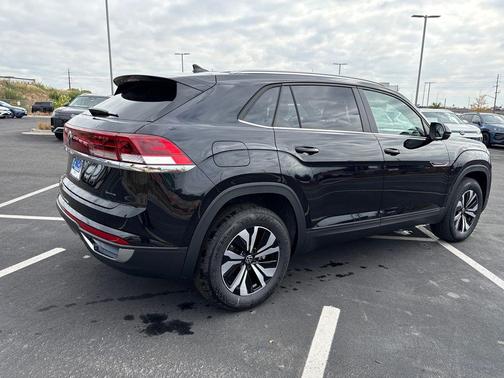 2026 Volkswagen Atlas Cross Sport 2.0T SE