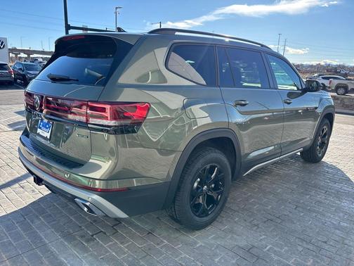 2026 Volkswagen Atlas Peak Edition