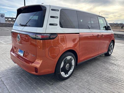 Energetic Oran 2025 Volkswagen ID. Buzz Pro S Plus