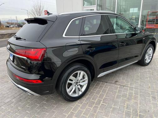 2022 Audi Q5 45 S line Premium