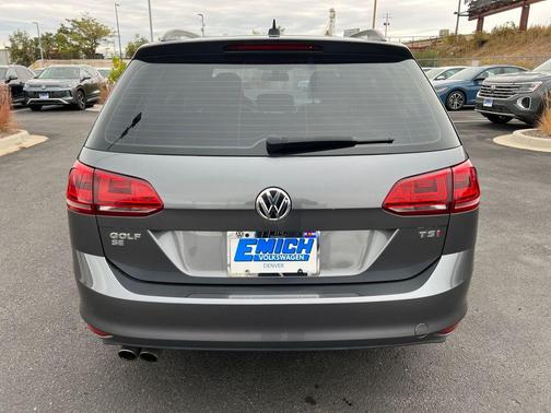 2017 Volkswagen Golf SportWagen TSI SE