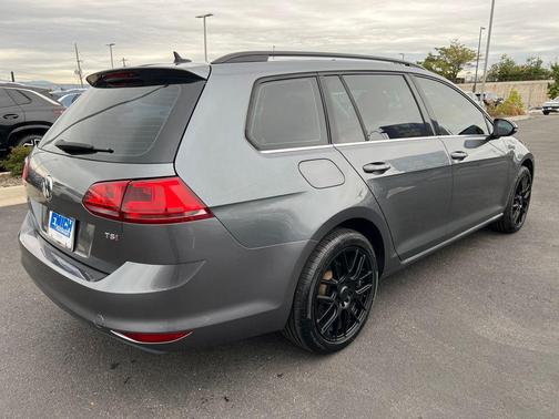 2017 Volkswagen Golf SportWagen TSI SE