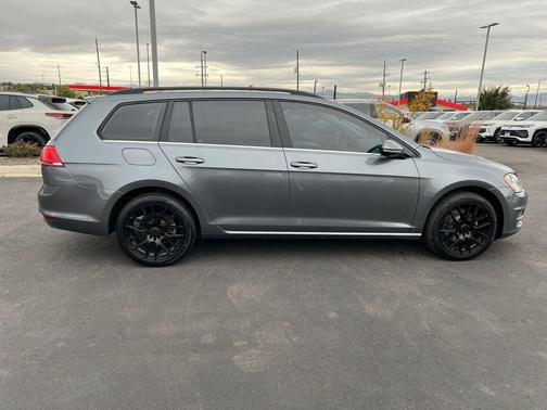 2017 Volkswagen Golf SportWagen TSI SE