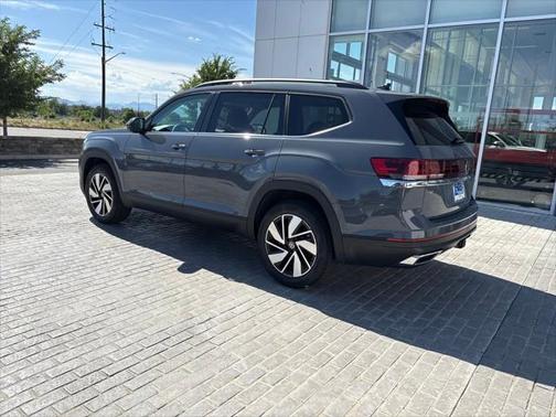 2025 Volkswagen Atlas 2.0T SE w/Technology 4MOTION