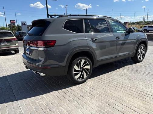 2025 Volkswagen Atlas 2.0T SE w/Technology 4MOTION