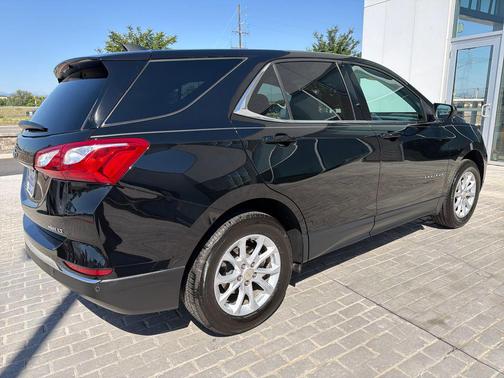 Mosaic Black Metallic 2020 Chevrolet Equinox 1LT