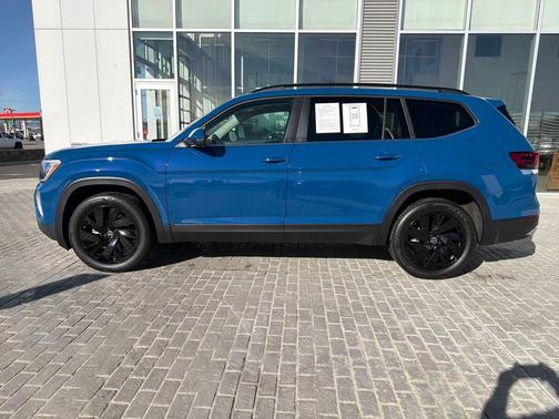 2025 Volkswagen Atlas 2.0T SE w/Technology 4MOTION