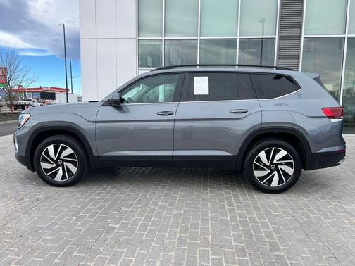 2025 Volkswagen Atlas 2.0T SE w/Technology 4MOTION