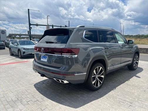 2025 Volkswagen Atlas 2.0T SEL Premium R-Line 4MOTION