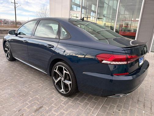 2020 Volkswagen Passat 2.0T R-Line